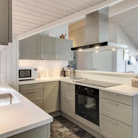Holiday home Thrond - 200m From The Sea In Western Jutland By Interhome