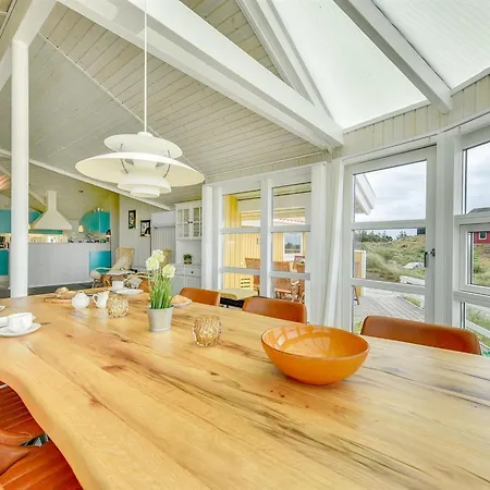Thrond - 200m From The Sea By Interhome Nyaraló *